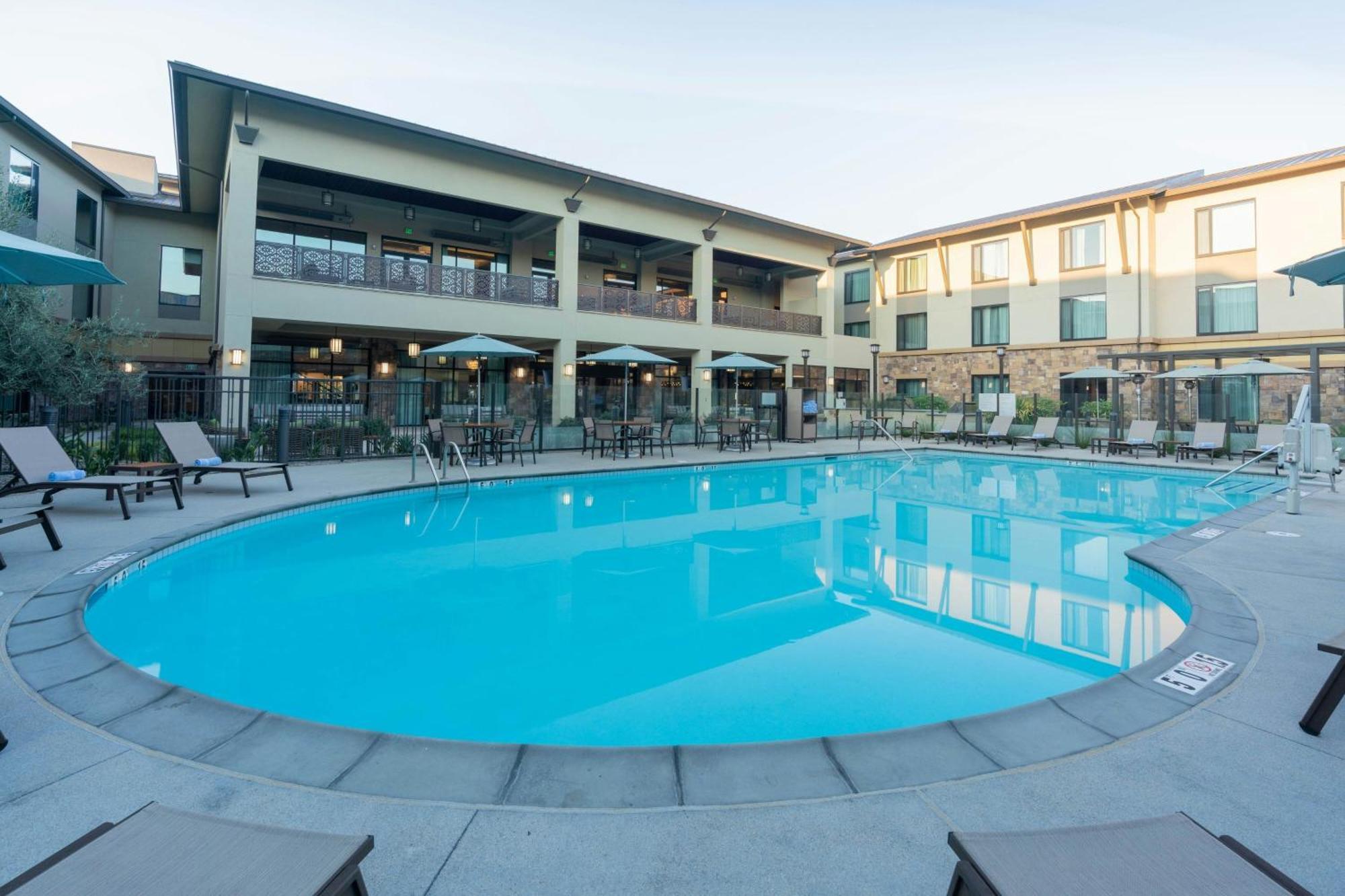 Towneplace Suites By Marriott Thousand Oaks Agoura Hills Zewnętrze zdjęcie